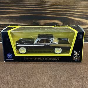 1958 Studebaker Golden Hawk 1:43 Die Cast Car By Road Signature